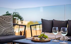 Sanders Gaia - Bright Two-Bedroom Apartment With Sea View
